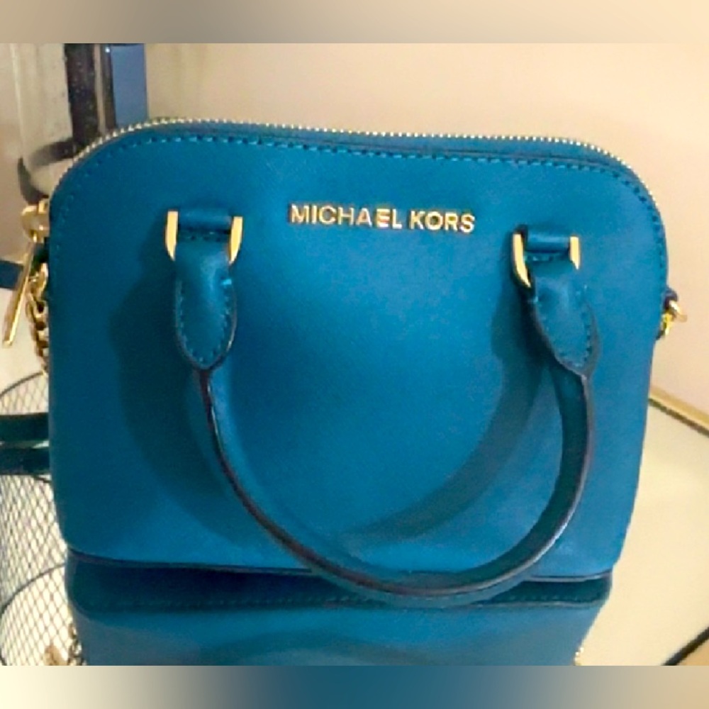 Michael Kors, mini crossover turquoise bag, cute for the spring and summer
